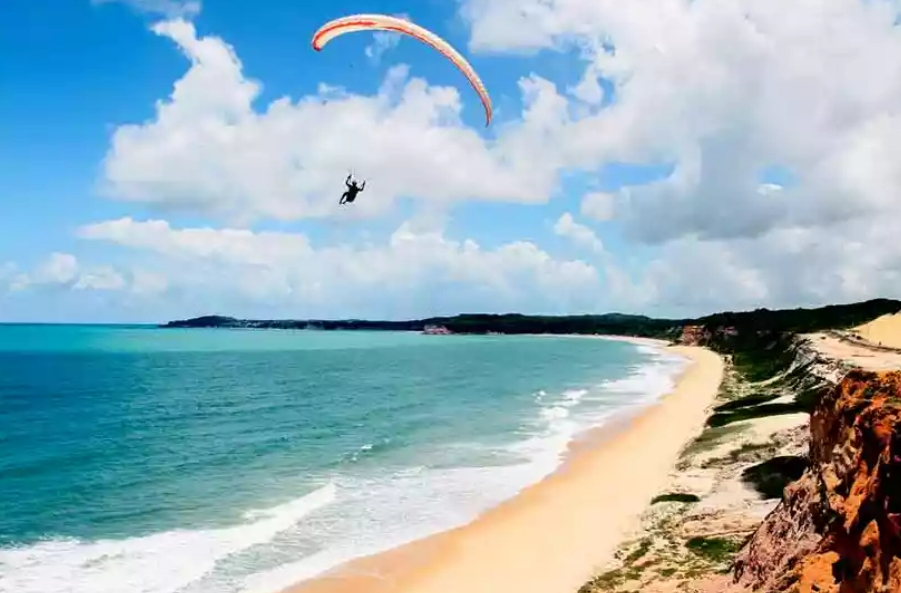 Entenda a tábua de marés em Natal e descubra como ela influencia seu roteiro de viagem